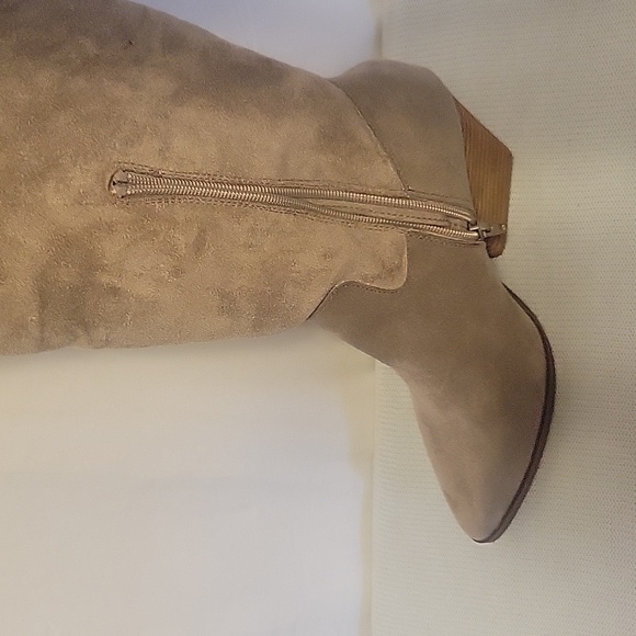 Oasis Society - Picture 4 of 9